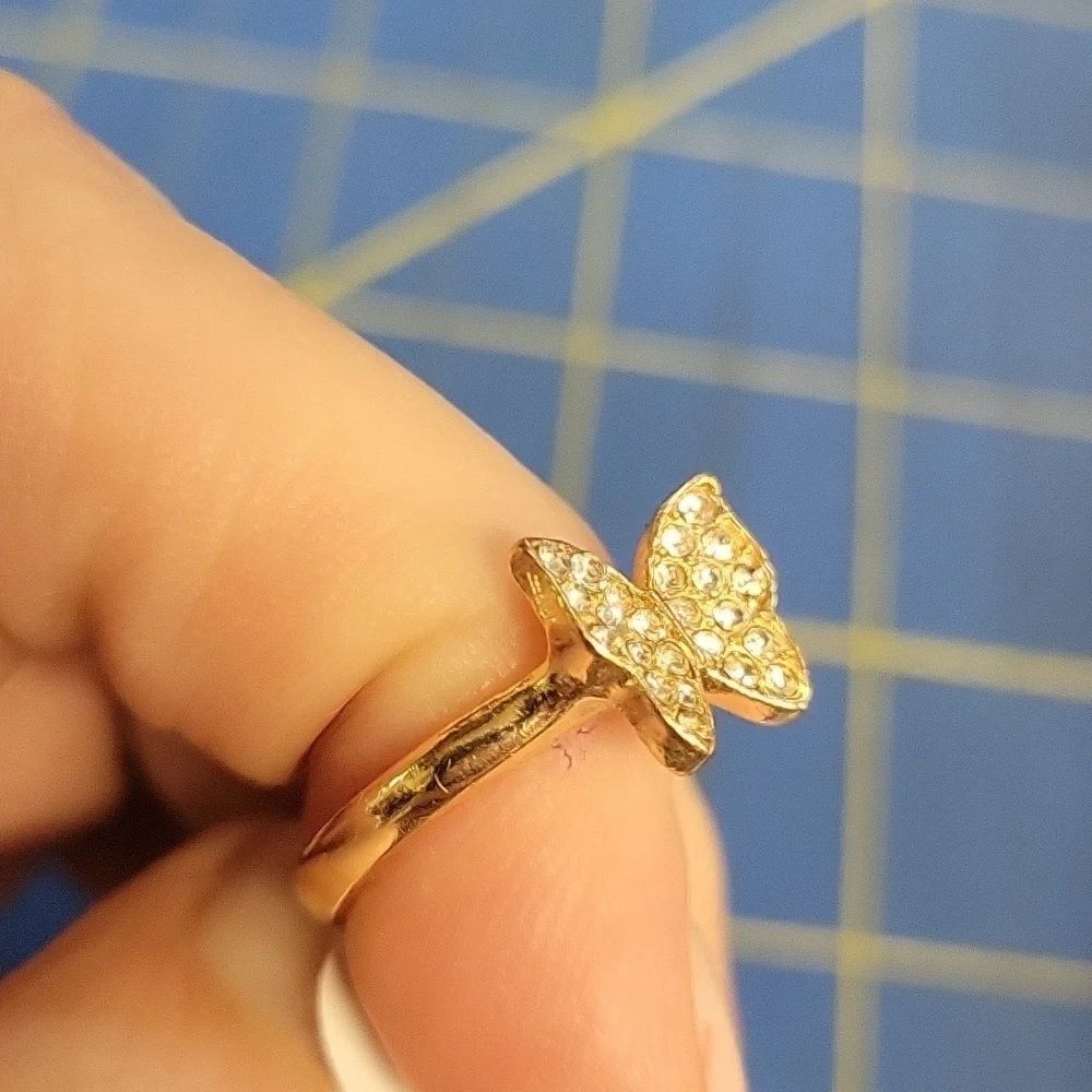 Rhinestone Butterfly Gold Tone Ring Size 7